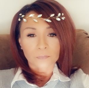 Meet your Posher, Desiree